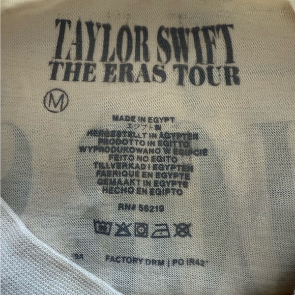 NWOT Taylor Swift “The Eras Tour” Medium Cream Graphic Tee New - Picture 5 of 7